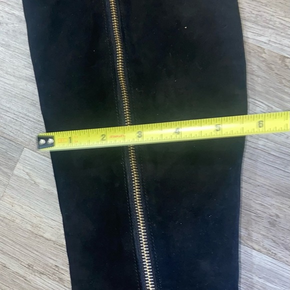 Stuart Weitzman Women’s Tall Black Suede Boots size 8.5 - Picture 6 of 11